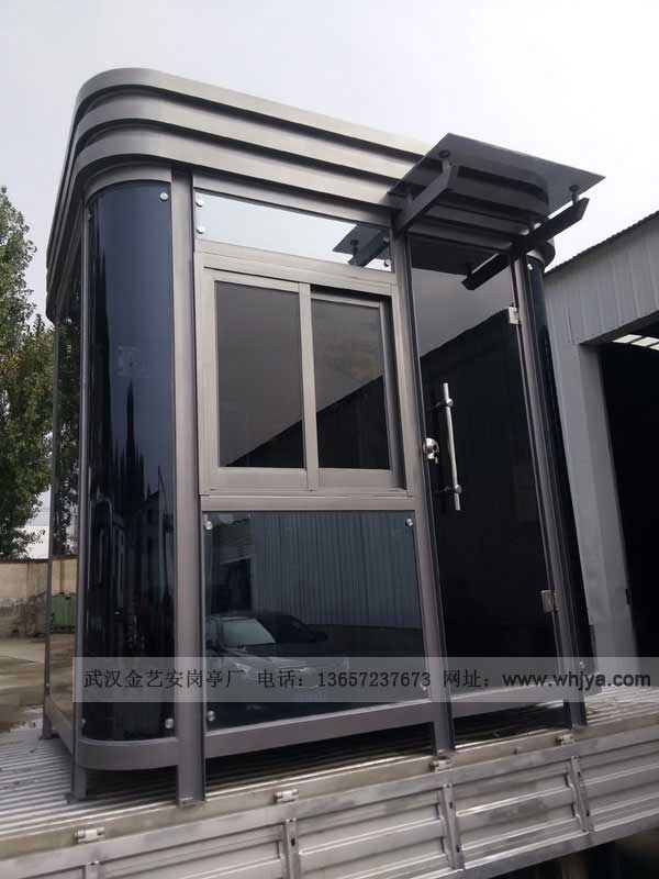 荊州小區氟碳噴漆崗亭出貨